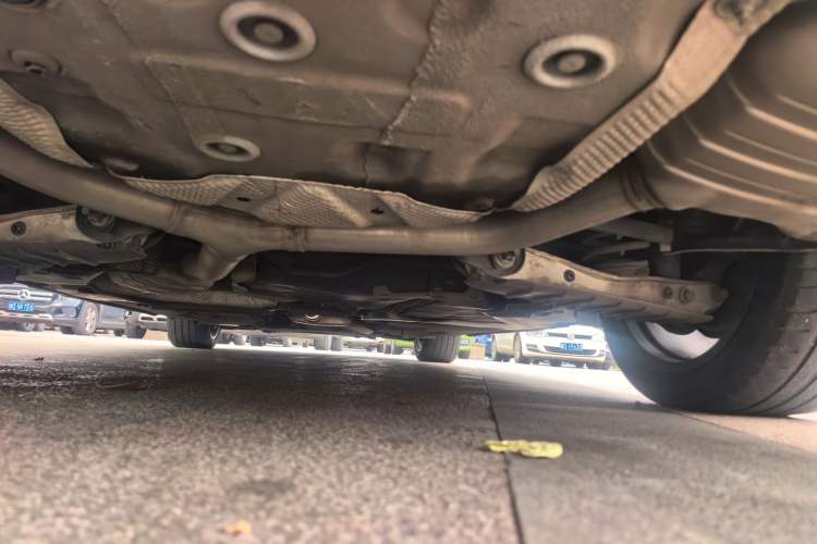 Used Audi A4L 2019 40 TFSI Fashion Edition China VI Emission Standard Chassis Rear