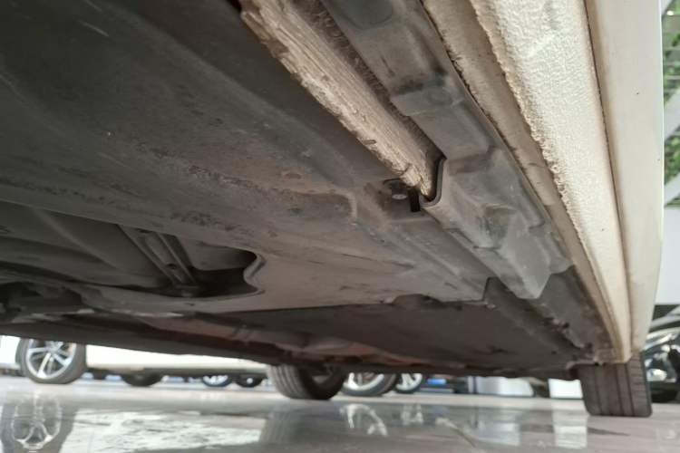 Used Audi A4L 2019 40 TFSI Fashion Edition China VI Emission Standard Chassis Rear Right