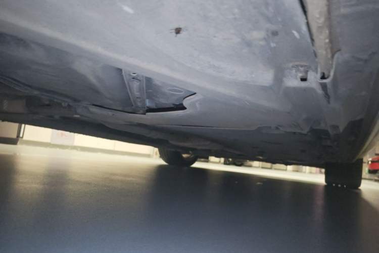 Used Audi A4L 2019 40 TFSI Fashion Edition China VI Emission Standard Chassis Rear Right