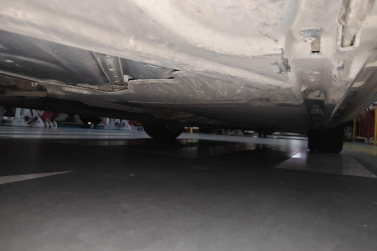 Used Audi A4L 2019 40 TFSI Fashion Edition China VI Emission Standard Chassis Rear Right