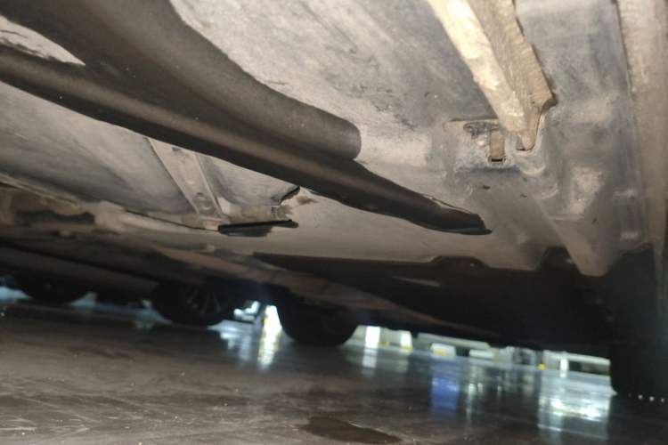 Used Audi A4L 2019 40 TFSI Fashion Edition China VI Emission Standard Chassis Rear Right