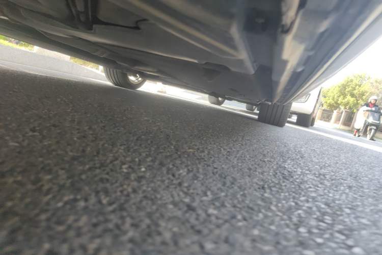 Used Audi A4L 2019 40 TFSI Fashion Edition China VI Emission Standard Chassis Rear Right