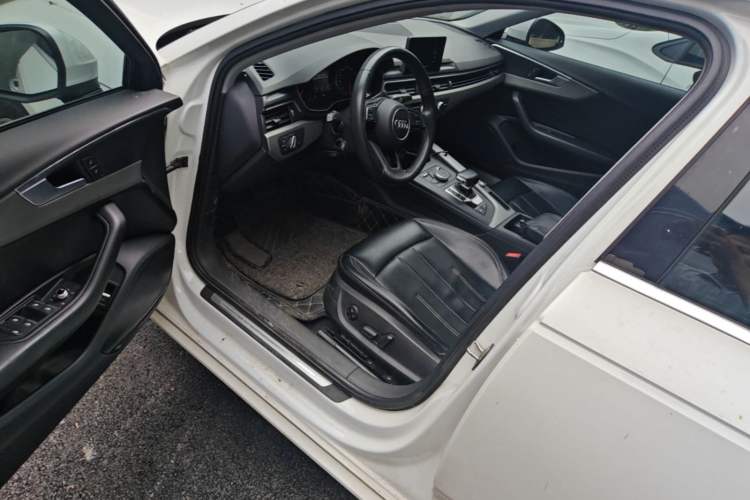 Used Audi A4L 2019 40 TFSI Ambition Version China V Driver Seat