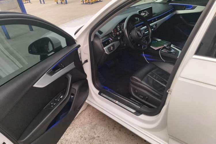 Used Audi A4L 2019 40 TFSI Fashion Version China V Driver Seat
