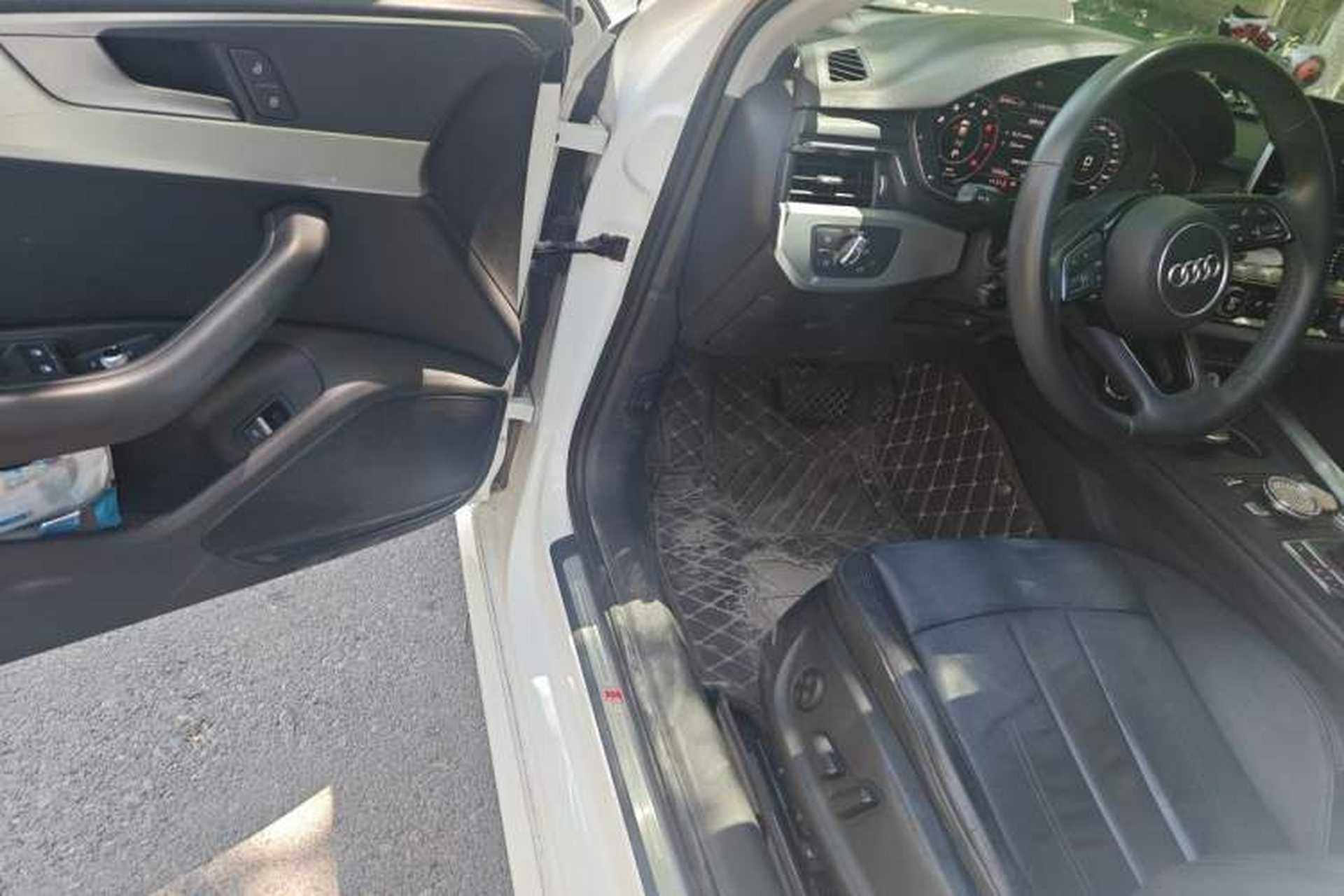 Used Audi A4L 2019 40 TFSI Fashion Edition China VI Emission Standard Driver Seat