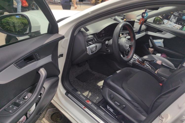 Used Audi A4L 2019 40 TFSI Fashion Version China V Driver Seat
