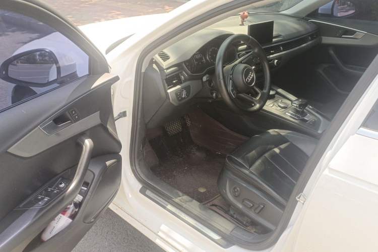 Used Audi A4L 2019 40 TFSI Ambition Version China V Driver Seat