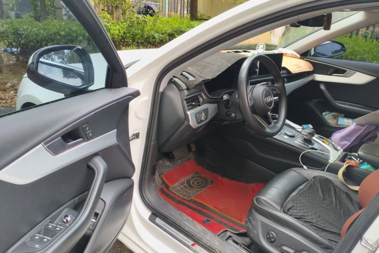 Used Audi A4L 2019 40 TFSI Fashion Version China V Driver Seat
