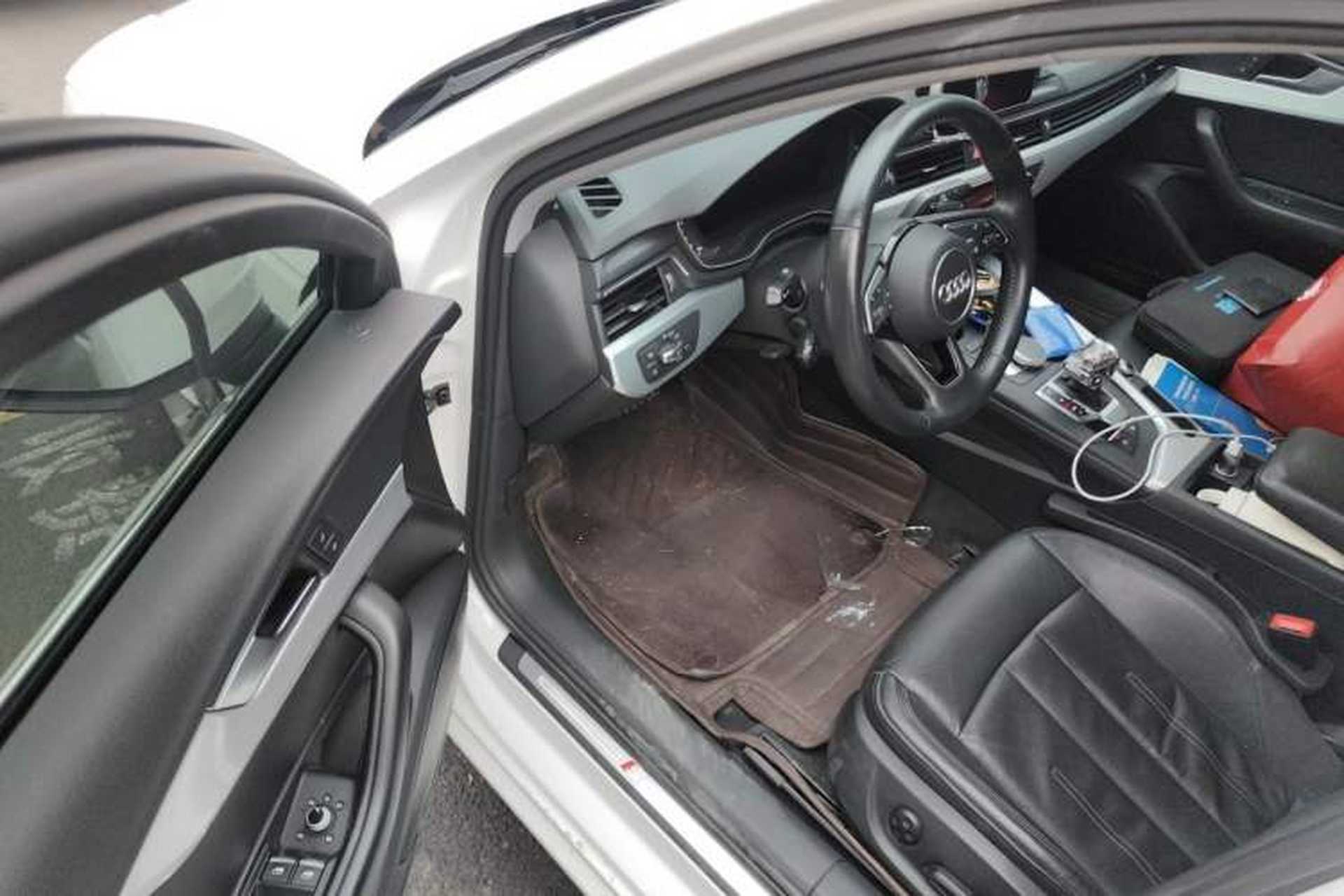Used Audi A4L 2019 40 TFSI Fashion Edition China VI Emission Standard Driver Seat