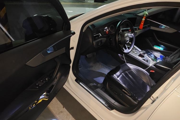 Used Audi A4L 2019 35 TFSI Ambition China V Driver Seat