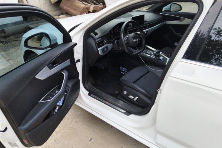 Used Audi A4L 2019 40 TFSI Sporty Version China V Driver Seat