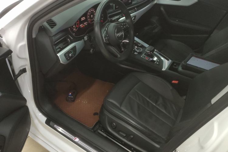 Used Audi A4L 2019 40 TFSI Fashion Version China V Driver Seat