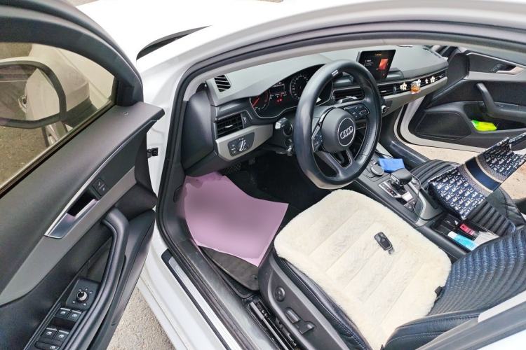 Used Audi A4L 2019 40 TFSI Ambition Version China V Driver Seat