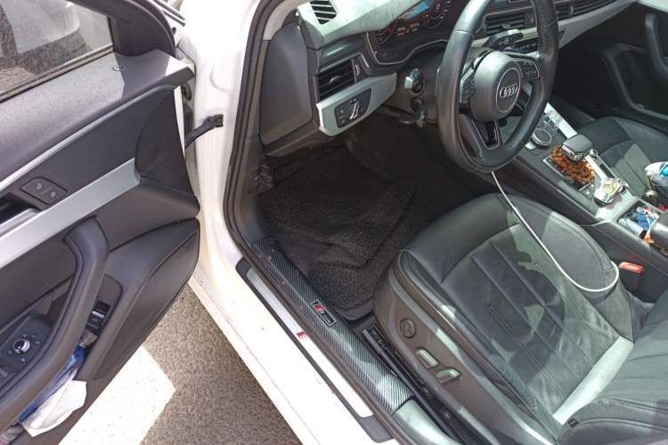 Used Audi A4L 2019 40 TFSI Fashion Version China V Driver Seat