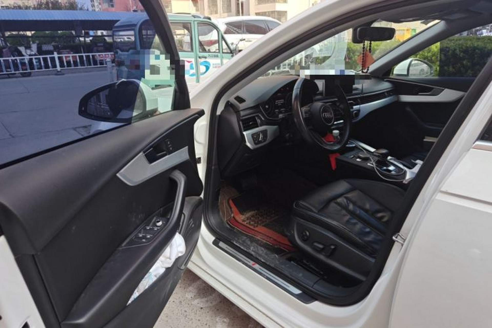 Used Audi A4L 2019 40 TFSI Fashion Edition China VI Emission Standard Driver Seat