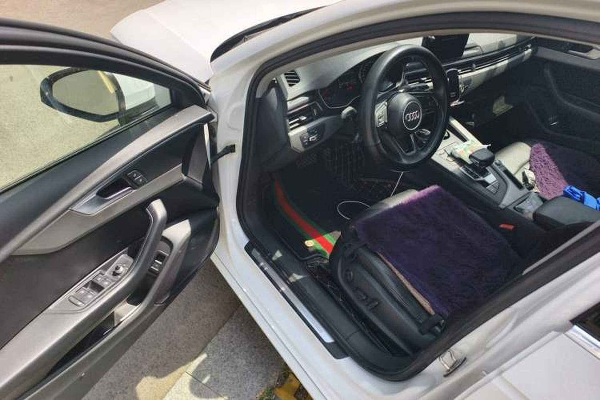 Used Audi A4L 2019 40 TFSI Ambition China VI Driver Seat
