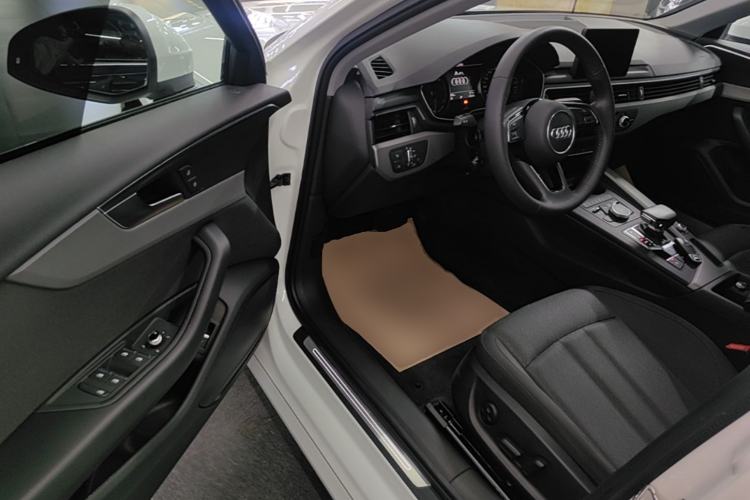 Used Audi A4L 2019 40 TFSI Ambition Version China V Driver Seat