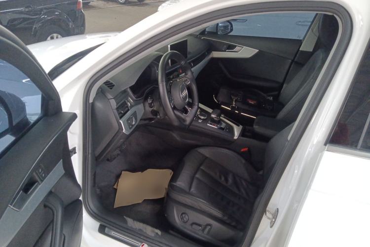 Used Audi A4L 2019 40 TFSI Fashion Version China V Driver Seat