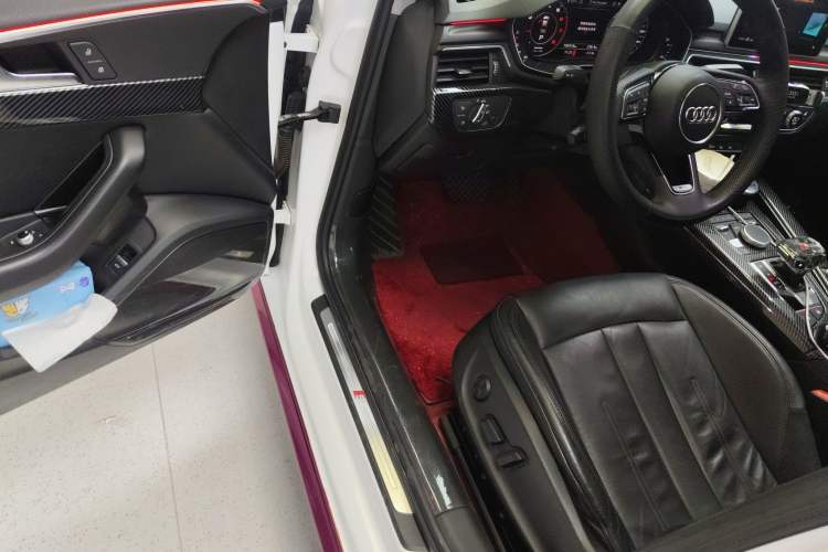 Used Audi A4L 2019 40 TFSI Fashion Version China V Driver Seat