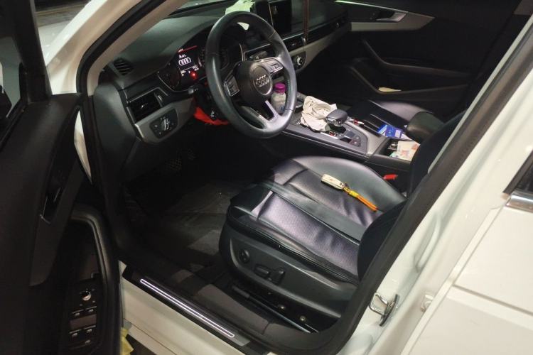 Used Audi A4L 2019 40 TFSI Ambition Version China V Driver Seat