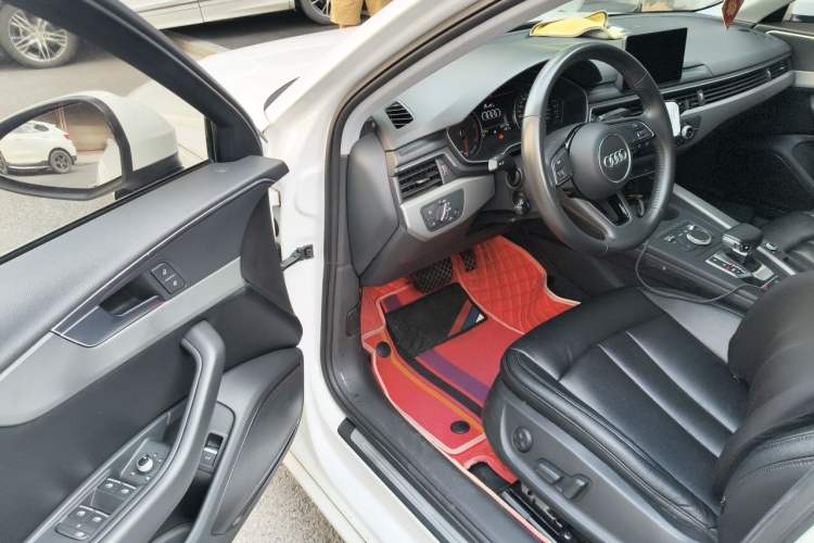 Used Audi A4L 2019 40 TFSI Ambition Version China V Driver Seat