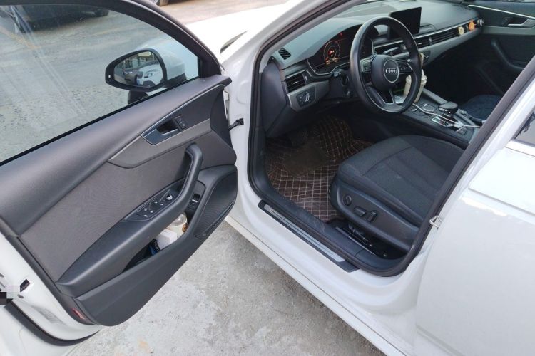 Used Audi A4L 2019 40 TFSI Ambition Version China V Driver Seat