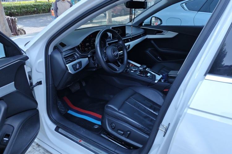 Used Audi A4L 2019 40 TFSI Fashion Version China V Driver Seat