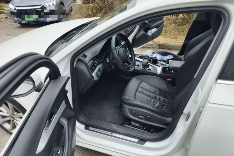 Used Audi A4L 2019 40 TFSI Fashion Version China V Driver Seat