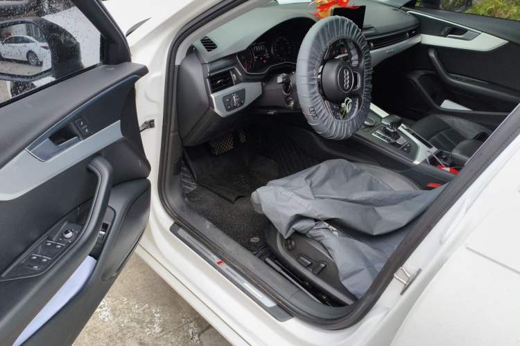 Used Audi A4L 2019 45 TFSI quattro Individual Sport Edition China VI Driver Seat