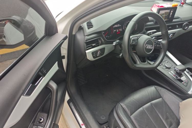 Used Audi A4L 2019 45 TFSI quattro Individual Sport Edition China VI Driver Seat