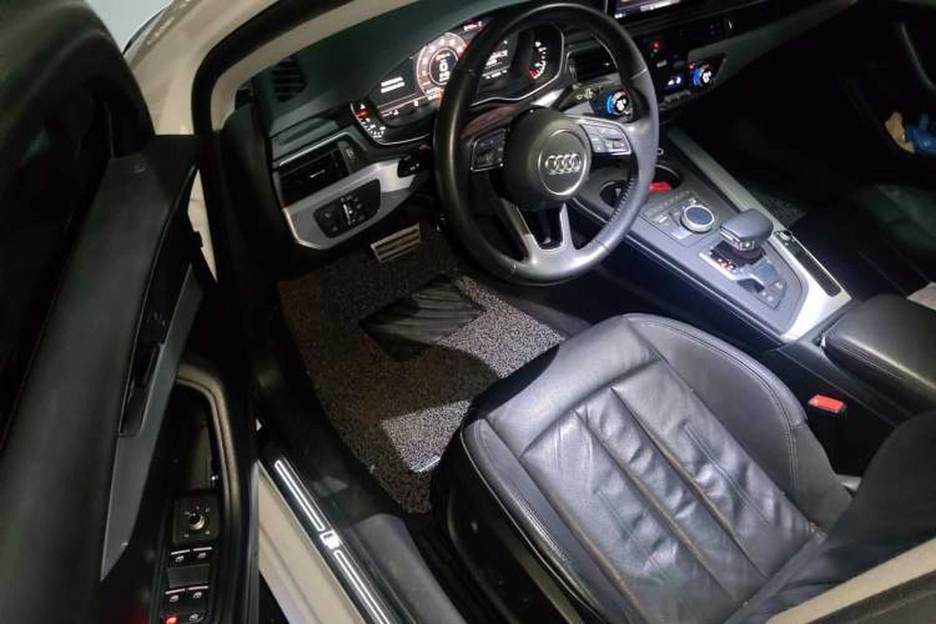 Used Audi A4L 2019 40 TFSI Fashion Edition China VI Emission Standard Driver Seat