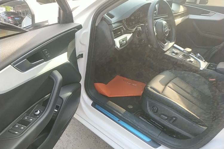 Used Audi A4L 2019 40 TFSI Fashion Version China V Driver Seat