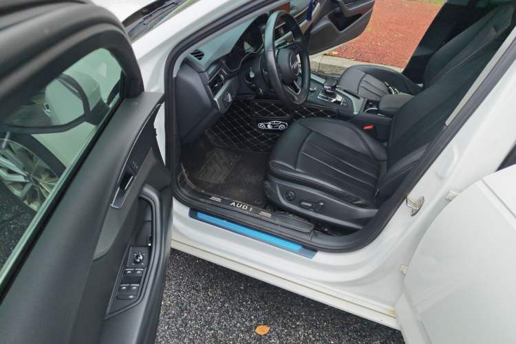 Used Audi A4L 2019 40 TFSI Ambition Version China V Driver Seat