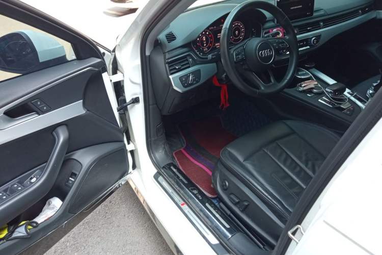 Used Audi A4L 2019 40 TFSI Fashion Version China V Driver Seat