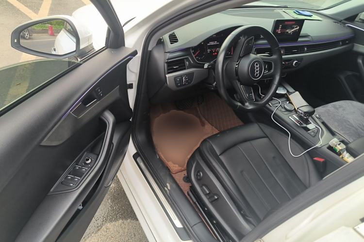 Used Audi A4L 2019 40 TFSI Ambition Version China V Driver Seat