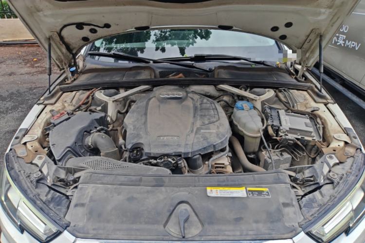 Used Audi A4L 2019 40 TFSI Ambition Version China V Engine Bay