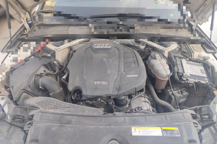 Used Audi A4L 2019 40 TFSI Ambition China VI Engine Bay