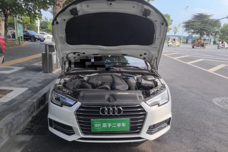 Used Audi A4L 2019 35 TFSI Ambition China V Engine Bay