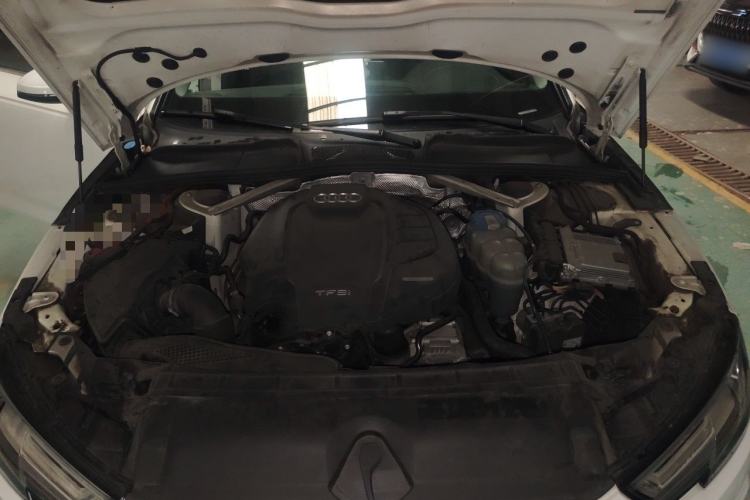 Used Audi A4L 2019 40 TFSI Fashion Version China V Engine Bay
