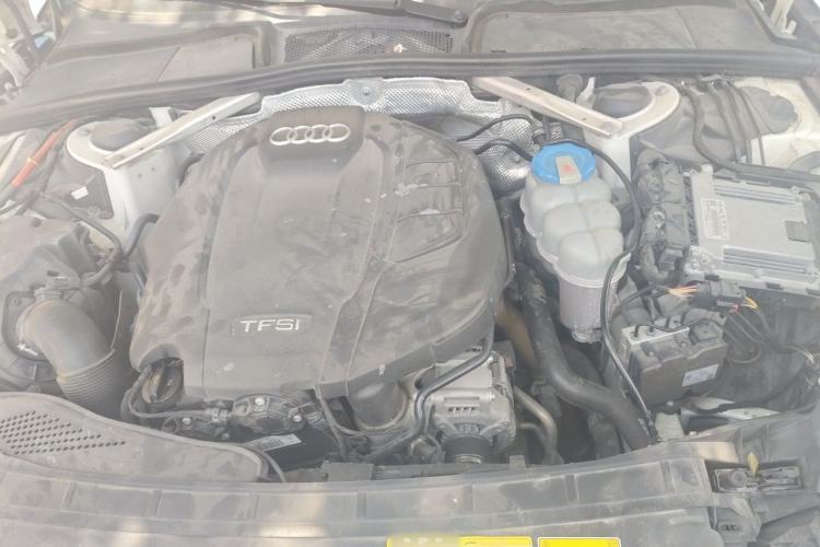 Used Audi A4L 2019 40 TFSI Fashion Version China V Engine Bay