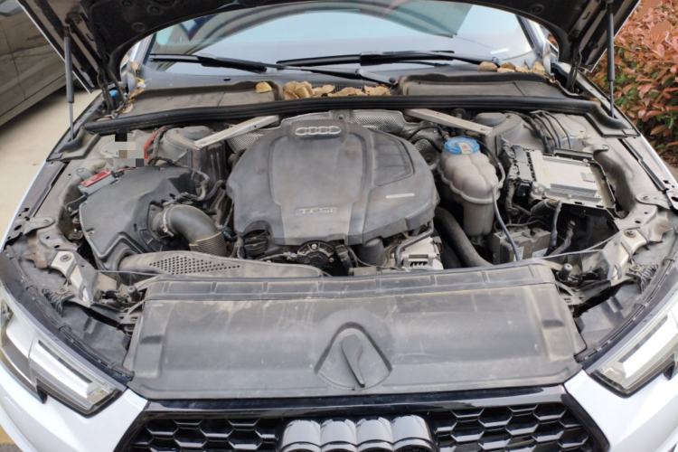 Used Audi A4L 2019 40 TFSI Fashion Version China V Engine Bay