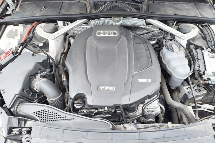Used Audi A4L 2019 40 TFSI Ambition Version China V Engine Bay