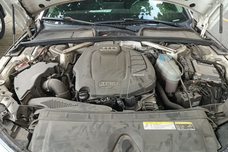 Used Audi A4L 2019 40 TFSI Fashion Version China V Engine Bay