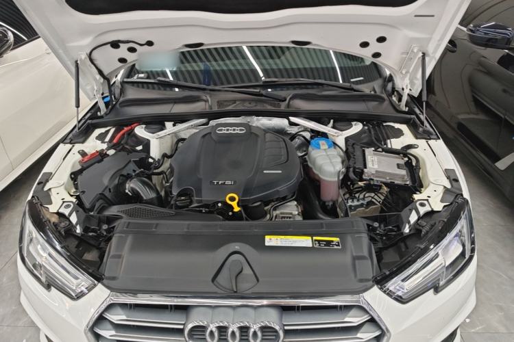 Used Audi A4L 2019 40 TFSI Fashion Version China V Engine Bay