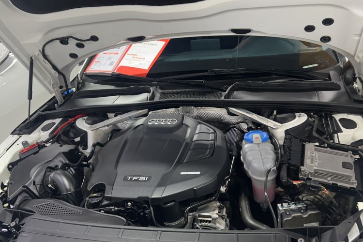 Used Audi A4L 2019 40 TFSI Ambition Version China V Engine Bay