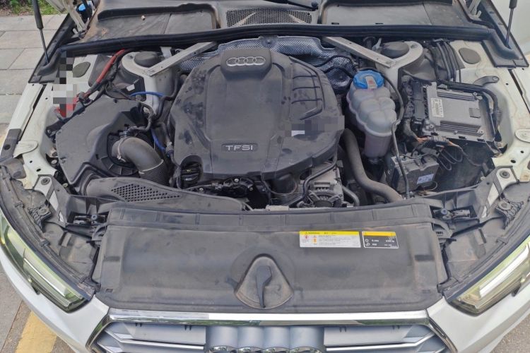 Used Audi A4L 2019 40 TFSI Fashion Version China V Engine Bay