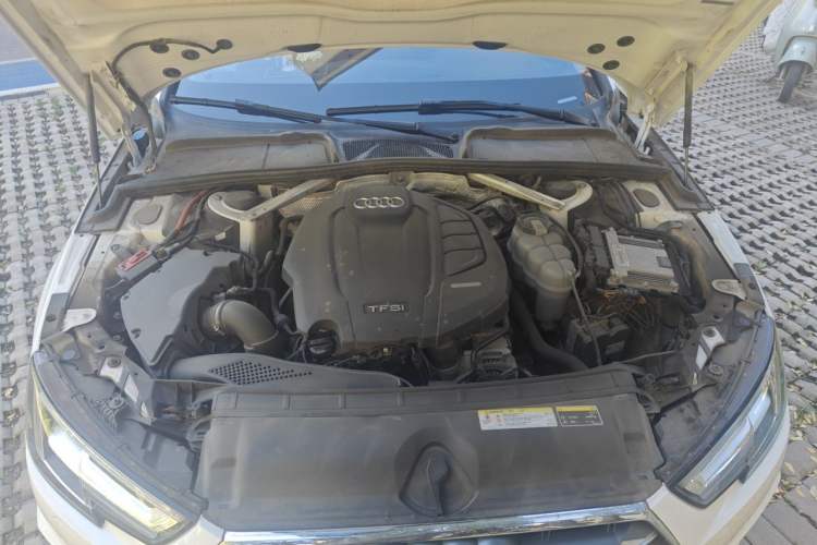 Used Audi A4L 2019 40 TFSI Fashion Version China V Engine Bay