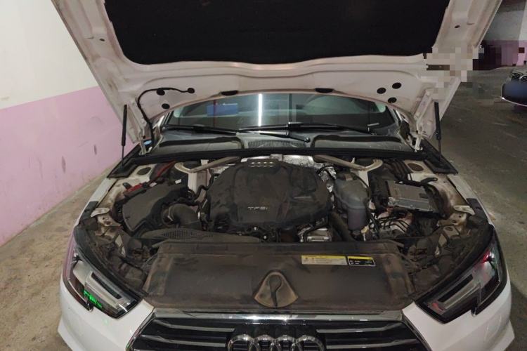 Used Audi A4L 2019 40 TFSI Ambition Version China V Engine Bay