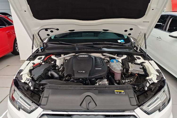 Used Audi A4L 2019 40 TFSI Fashion Version China V Engine Bay