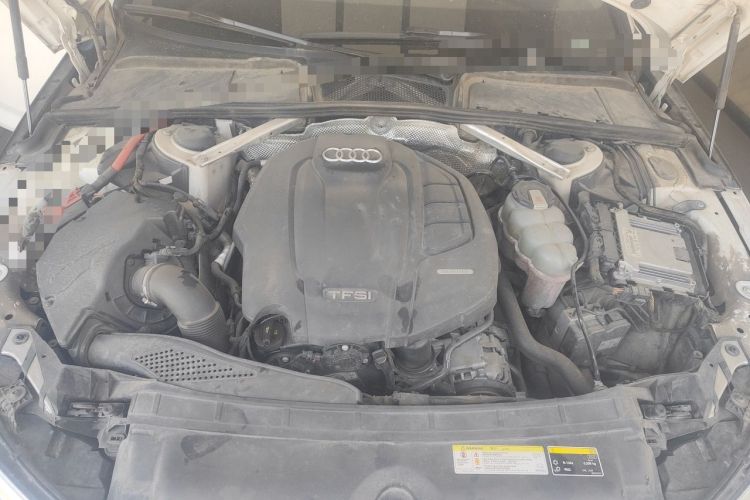 Used Audi A4L 2019 40 TFSI Ambition China VI Engine Bay